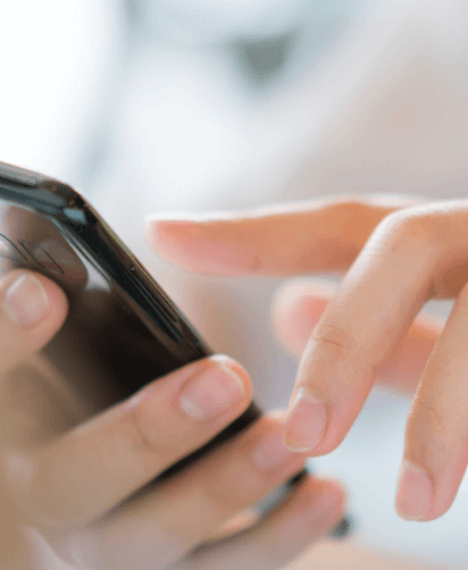Online-Terminbuchung mit dem Handy bei Augenlaser Experte Dr. Zenk